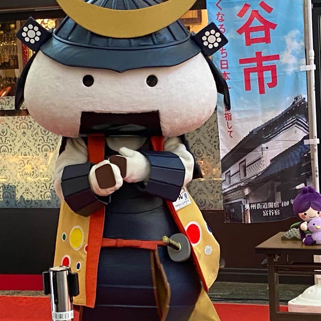 テレビ東京 ドラマ「四月一日さん家の」さんのインスタグラム写真 - (テレビ東京 ドラマ「四月一日さん家の」Instagram)「おにぎりのおじさんに会いました🐢」12月14日 15時11分 - watanukisanchi