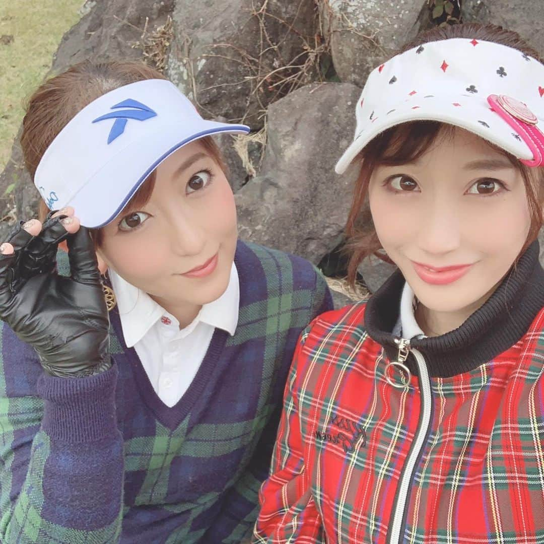 大河内美紗さんのインスタグラム写真 - (大河内美紗Instagram)「はるちゃん♡ゴルフ仲間⛳️ 次回までに練習頑張るー！！！#川奈　#キャスコ #sdn48 #ゴルファナ #ladiesgolf #golfhotties #golfbabes #golflife #golfstagram #japanesegirl #model #lovegolf #girlswhogolf #cute #golfer #ゴルフ #ゴルフ大好き #golfholic #高尔夫球 #골프 #ゴルフコーデ  #golf #instagolf #ゴルフ女子 #golfer #golfgirl」12月15日 1時44分 - misa_okochi