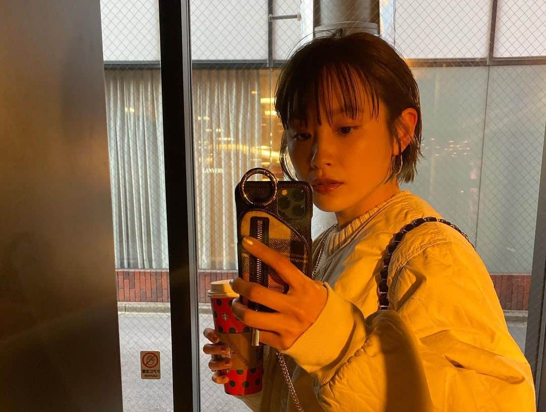 高橋愛さんのインスタグラム写真 - (高橋愛Instagram)「今日も素敵にしていただきました🥰 ㅤㅤㅤㅤㅤㅤㅤㅤㅤㅤㅤㅤㅤ #あやこさん天才 #ショートボブ #目指せミニボブ #早く伸びて #今日もありがとうございました☺️🙏🏻」12月14日 17時55分 - i_am_takahashi