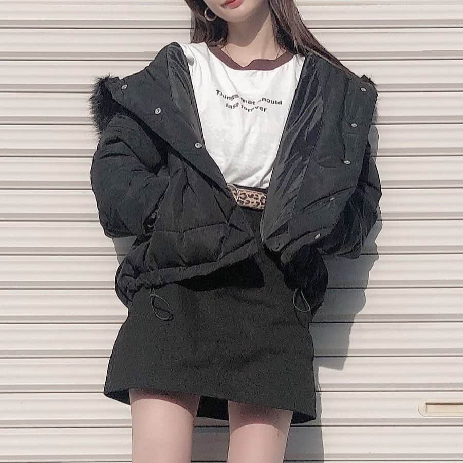 MISAさんのインスタグラム写真 - (MISAInstagram)「ㅤㅤㅤㅤㅤㅤㅤㅤㅤㅤㅤㅤㅤ outer : @earth__1999  tops : @j023.official  skirt : @j023.official  belt : @whoswhochico  boots : ??? ㅤㅤㅤㅤㅤㅤㅤㅤㅤㅤㅤㅤㅤ 久しぶりにスカートとか履いたけど 寒くて無理だった😇 ㅤㅤㅤㅤㅤㅤㅤㅤㅤㅤㅤㅤㅤ」12月14日 17時56分 - chatae._