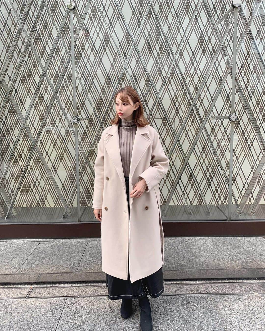 karen okajimaさんのインスタグラム写真 - (karen okajimaInstagram)「ㅤㅤㅤ ㅤㅤㅤ こんなアウター欲しくて探して やっと見つけた長めのベージュのアウター❤️ ㅤㅤㅤ 形綺麗やし暖かくてお気に入りすぎる❤️ ㅤㅤㅤ  #リリエンコ #ririnco #おかじコーデ #ootd #コーデ #コーディネート #岡島かれん」12月14日 18時24分 - karenokajima0318