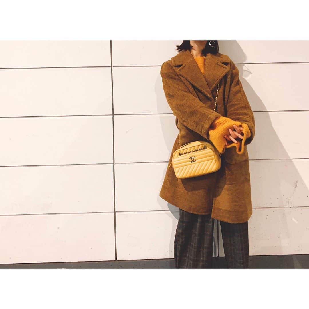 佐々木希さんのインスタグラム写真 - (佐々木希Instagram)「#iNtimité の コートとパンツとブーツ🧡 久々にCHANELのbagをチョイス！ 今日はお仕事だったので身軽に。  #のぞみの私服」12月14日 18時45分 - nozomisasaki_official