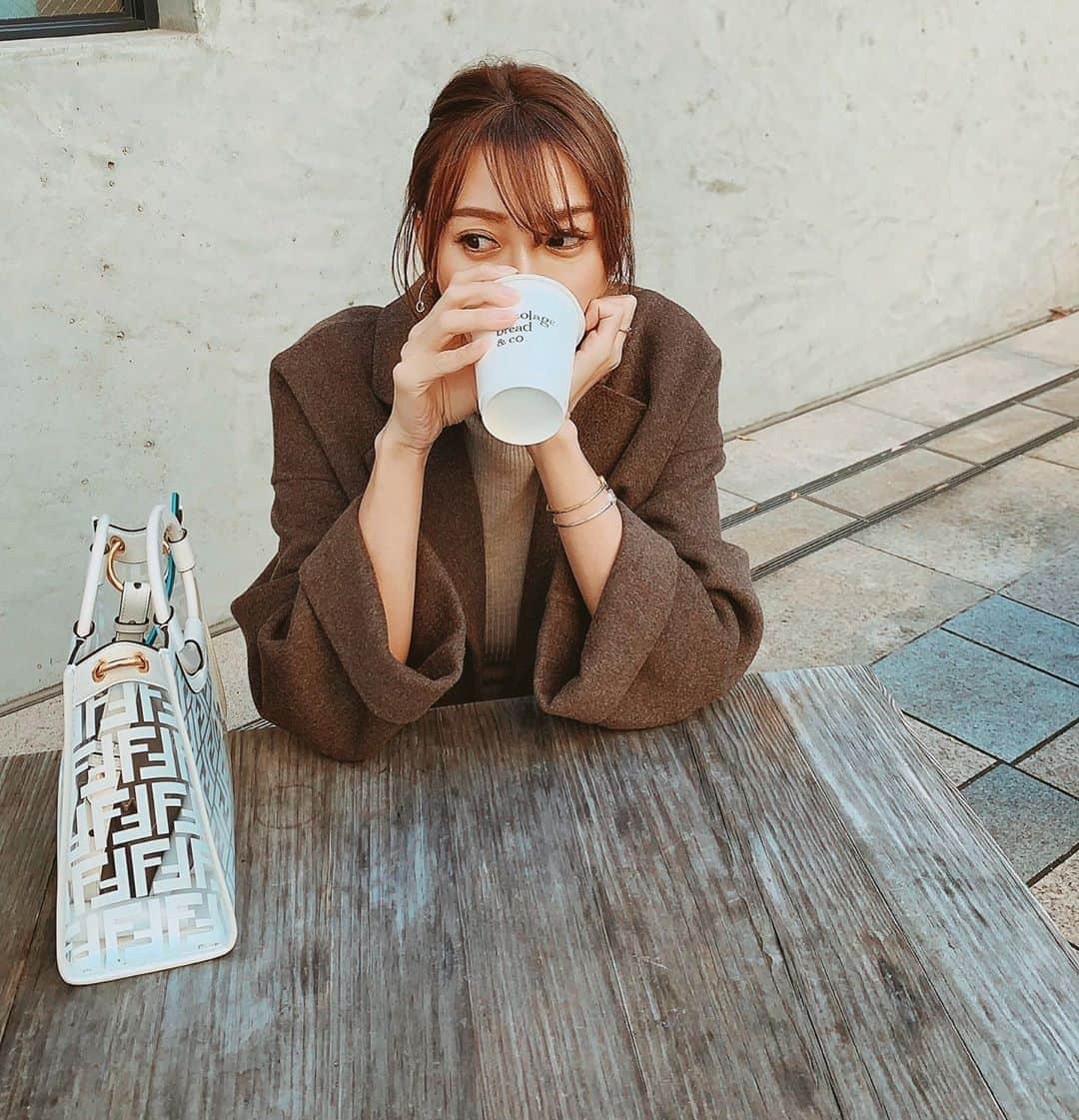 GENKINGさんのインスタグラム写真 - (GENKINGInstagram)「滅多にカフェなんか行かないのに、久々に☕️🍂 相変わらず目頭切開メイクが好きw 中国の子のメイクテクが凄くて毎日YouTube見ちゃう😂」12月14日 18時40分 - _genking_