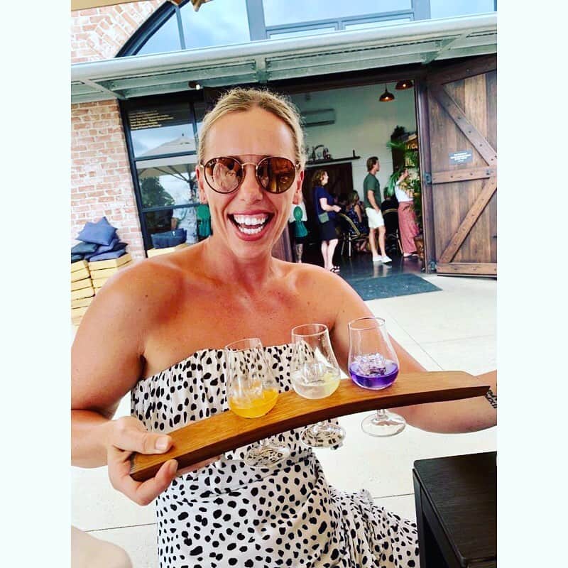 メーガン・ネイのインスタグラム：「I hope you always have choices.... and a smile... 💁🏼‍♀️」