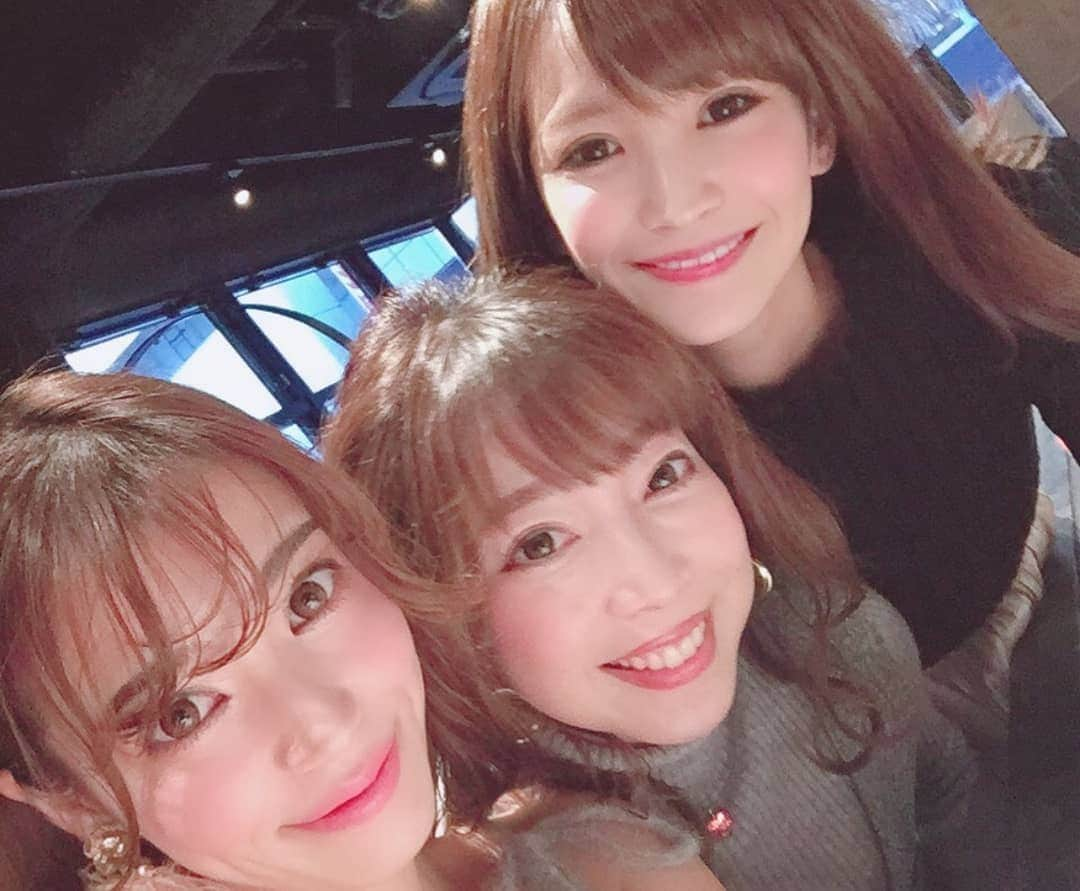 望月未来さんのインスタグラム写真 - (望月未来Instagram)「【GRAND KAZAN様】から招待していただいて 女子メンバーでお食事してきました…💕 先月の11月21日にオープンしたばかりで 名古屋の栄駅から徒歩6分⭐️ 店内は高級感があってお洒落でデートにも女子会にも会食にもよさそうでした😃 お料理は中華を基礎とした {中華×スパニッシュ×イタリアン×フレンチ}のフュージョン料理🎀 料理はお洒落で前菜も一つ一つが凄く凝っていてほんとーに美味しくて👌 今まで食べた中華で一番美味しいと思うくらい美味しかったです🌟 あとは女子には嬉しい、ドリンクもお料理も店内も凄くお洒落でインスタ映えもバッチリでした~♡ また新年会に女子会で行きたいです~♡ #GRANDKAZAN #グランカザン #名古屋グルメ #グルメ女子 #名古屋女子会 #女子会 #ディナー #中華」12月14日 19時46分 - mochizukimirai