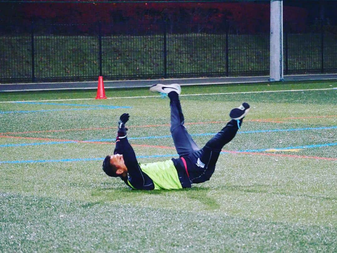 SC相模原さんのインスタグラム写真 - (SC相模原Instagram)「明治安田生命サッカー教室🙆🏻‍♂️⚽️ 寒い中ご参加いただいた皆様 ありがとうございました！❄️ そしてわざわざ見学にいらっしゃったサポーターの皆さんもありがとうございました🙇‍♀️💦✨ #丹羽竜平#水野晃樹#加納錬#田中雄大#川上エドオジョン智慧 #SC相模原」12月14日 20時01分 - s.c.sagamihara_players