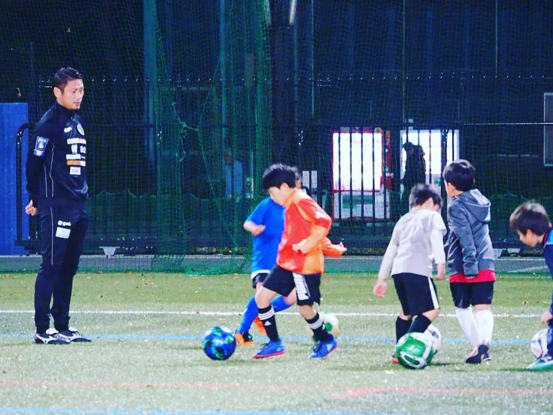 SC相模原さんのインスタグラム写真 - (SC相模原Instagram)「明治安田生命サッカー教室🙆🏻‍♂️⚽️ 寒い中ご参加いただいた皆様 ありがとうございました！❄️ そしてわざわざ見学にいらっしゃったサポーターの皆さんもありがとうございました🙇‍♀️💦✨ #丹羽竜平#水野晃樹#加納錬#田中雄大#川上エドオジョン智慧 #SC相模原」12月14日 20時01分 - s.c.sagamihara_players