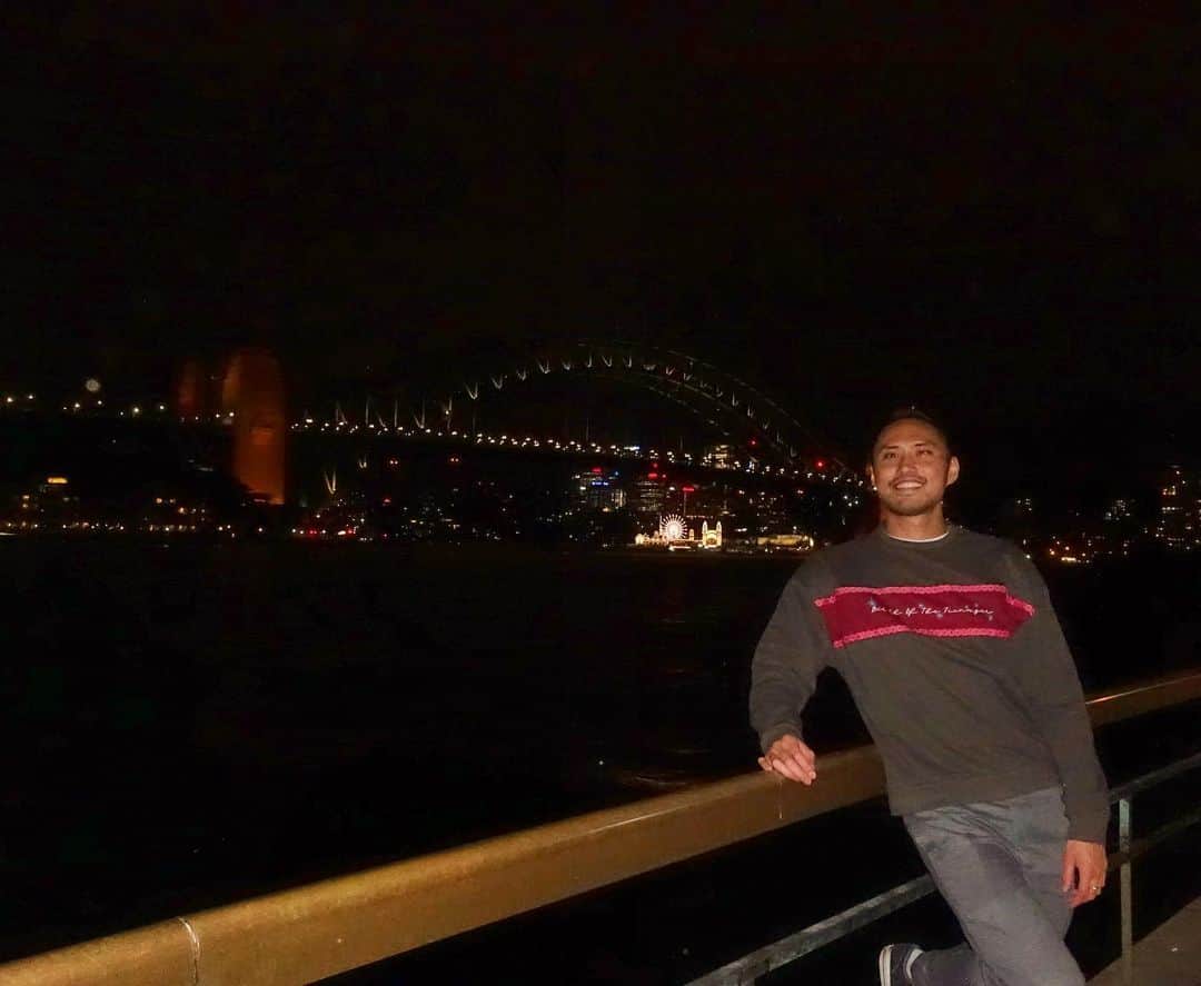 塩浦慎理さんのインスタグラム写真 - (塩浦慎理Instagram)「ハーバーブリッジほぼ写らず。笑 一応観光客っぽいこともしました🇦🇺 #sydney#harberbridge#シドニー#ハーバーブリッジ」12月14日 20時16分 - shinri_shioura