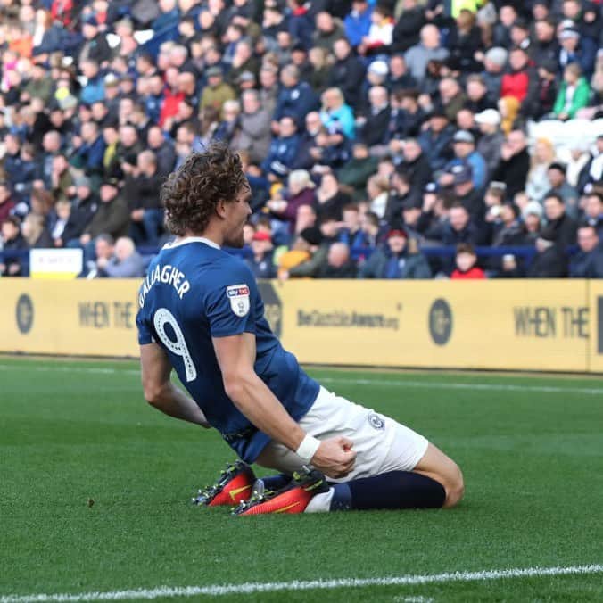 サム・ギャラガーのインスタグラム：「Matchday 💪🏼🔵⚪️」