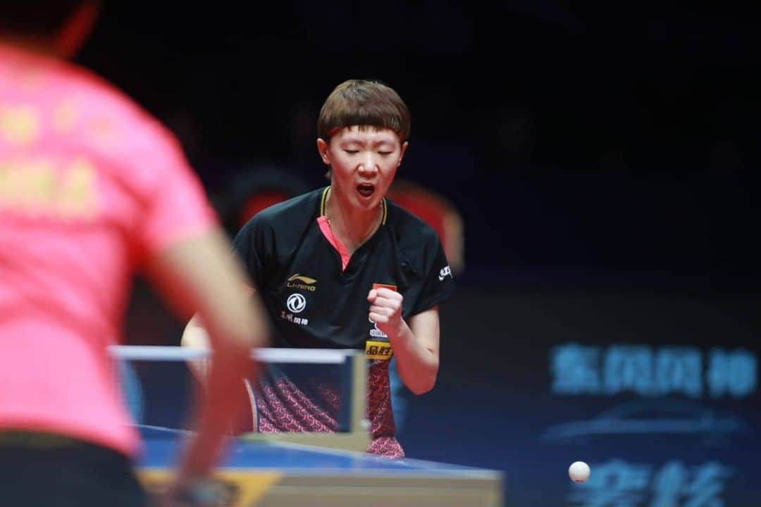 ITTF Worldさんのインスタグラム写真 - (ITTF WorldInstagram)「💪💪💪💪 4 games were all that 🇨🇳Wang Manyu needed to make her first-ever FINAL at an #ITTFGrandFinals! ‼IMPRESSIVE‼」12月14日 21時58分 - wtt