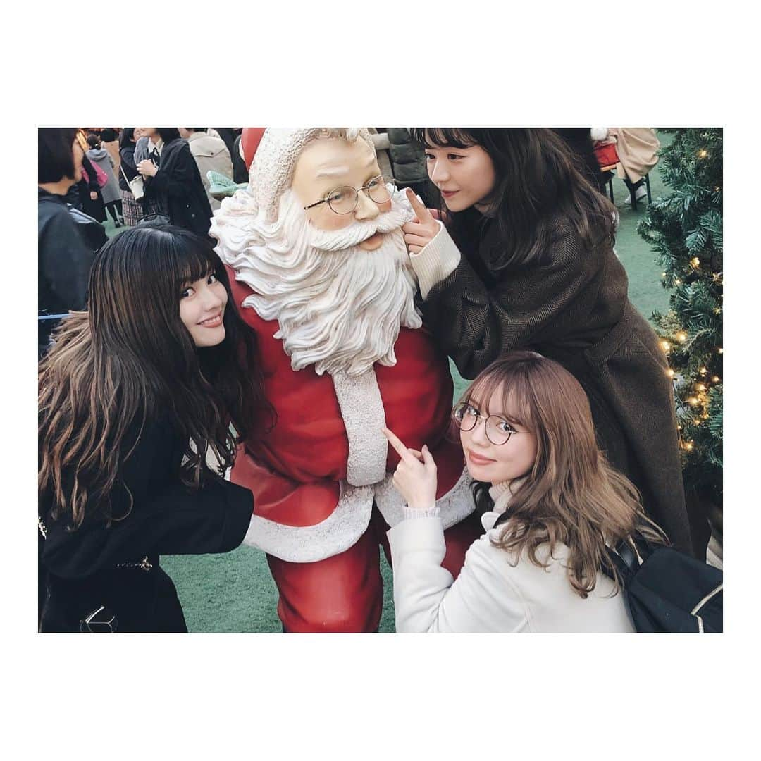 斎藤みらいさんのインスタグラム写真 - (斎藤みらいInstagram)「なんだかノリが良さそうなサンタのおじさま🎅🏻⠀ ⠀」12月14日 21時51分 - miraisaitou716