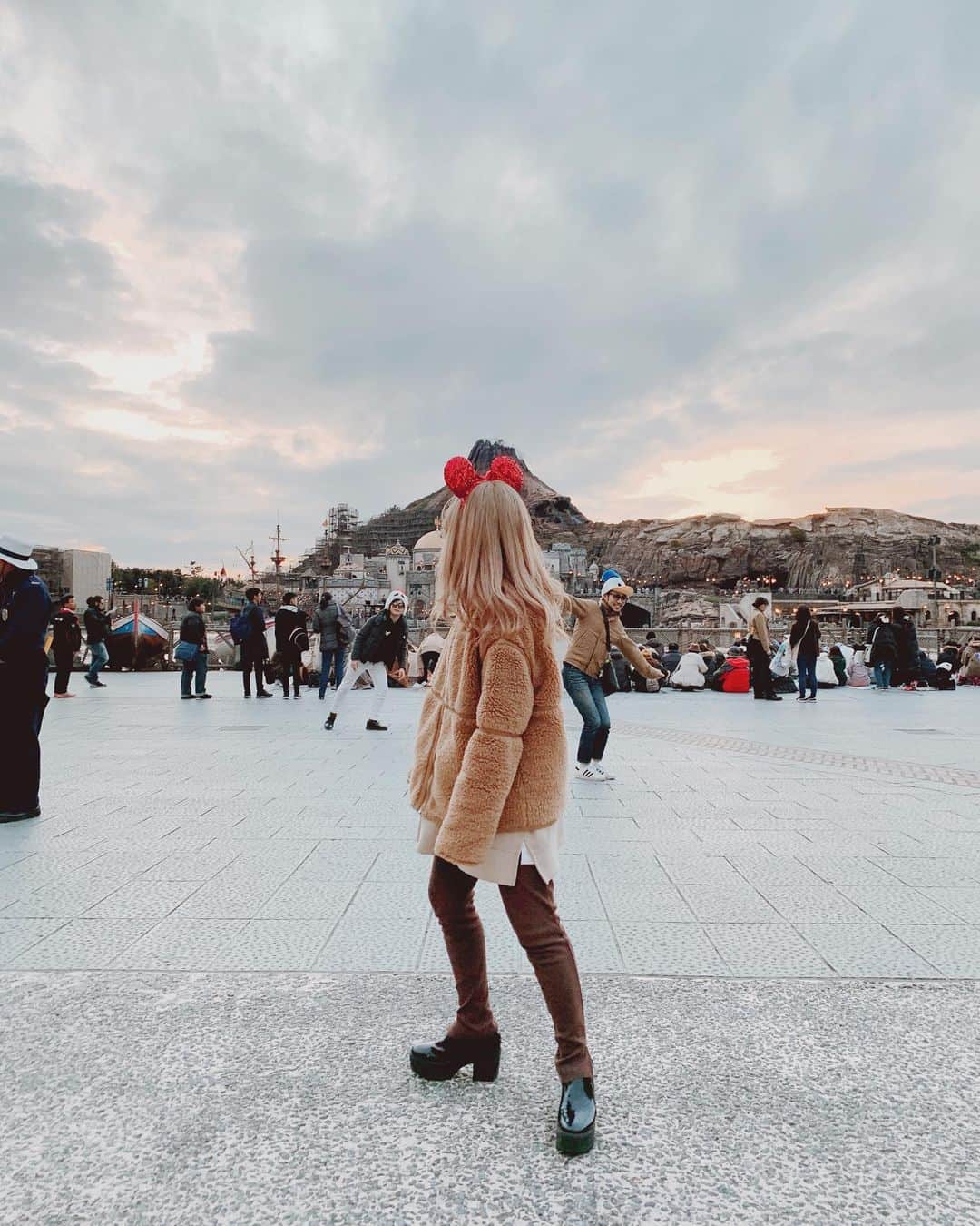 榊原伶奈のインスタグラム：「ディズニーシーに行きましてん🐭💕 #ディズニーシー #ディズニー #disneysea #disney」