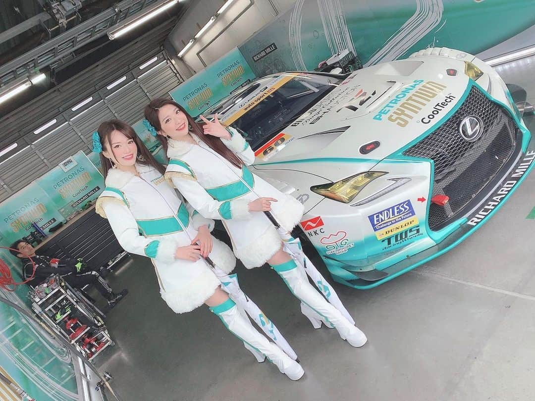 綾野ゆりかさんのインスタグラム写真 - (綾野ゆりかInstagram)「明日は富士スピードウェイにて TOYOTA GAZOO RACING FESTIVAL✨ * 楽しそうなコンテンツ盛りだくさんですね🥺‼️ 皆さん60号車 LMcorsaにもお立ち寄りくださいね🥰 * 私たちTWS princessのスケジュールは‥👸💚 9:15〜9:45 ウェルカムセレモニー 10:00〜10:30 TWSブース ファンサービス 10:40〜11:00 キャンギャルPRステージ 12:15〜12:45 ピット内ファンサービス 13:20〜13:50 ピットウォーク 14:00〜14:40 キッズピットツアー 15:15〜15:35 キャンギャルPRステージ * 一緒に楽しみましょうーー🥳❤️ * * #レースクイーン #twsプリンセス #大阪トヨペット #60号車 #lmcorsa #supergt #rq #sgt #モデル #撮影 #撮影依頼 #フリーモデル #ポートレート #ポートレートモデル #インフルエンサー #model #racequeen  #綾野ゆりか #japanesegirl #japanesemodel #japanesegirls #selfie #셀피 #데일리룩 #팔로우 #팔로우 #맞팔 #셀카 #셀스타그램 #메이크업」12月14日 22時10分 - yrk__a