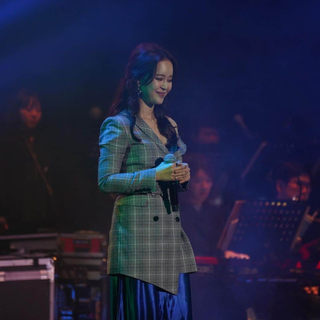 ペク・チヨンさんのインスタグラム写真 - (ペク・チヨンInstagram)「#백스테이지 #백지영공연 #청주 고마워요 사랑해요 멋있어요!!! 따뜻한 말들이 가득했던 시간 #잊지말아요 !!!!」12月14日 22時26分 - baekzyoung