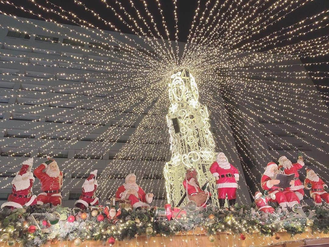 水湊みおさんのインスタグラム写真 - (水湊みおInstagram)「クリスマスマーケット行ってきた🎅🎄 . . . #christmas」12月14日 22時37分 - minato__mio