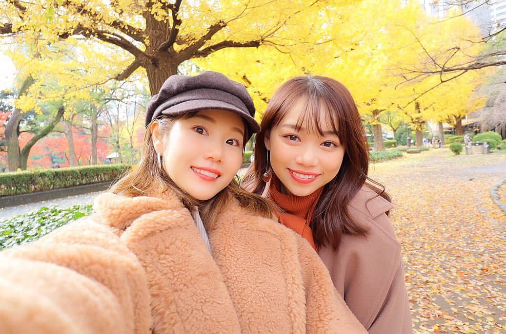 瀬賀しお（せがしぃ）さんのインスタグラム写真 - (瀬賀しお（せがしぃ）Instagram)「今日YouTubeにアップした動画はほしたんとの朝活vlogです☕️☀️ オシャレなカフェに、今の時期だからこそ見れる紅葉、銀座でスパやお買い物など本当に癒された1日でした☺️ たくさん笑って優雅な時間を過ごせたなぁ💕 朝活ハマっちゃうわ❤︎ . 動画ではいつもの私たちらしさが全開なのでぜひ見てくださいっ☺️🍁 . #vlog #youtube #youtuber #朝活 #東京 #日比谷 #銀座 #morning  #lunch」12月14日 22時50分 - segashiori