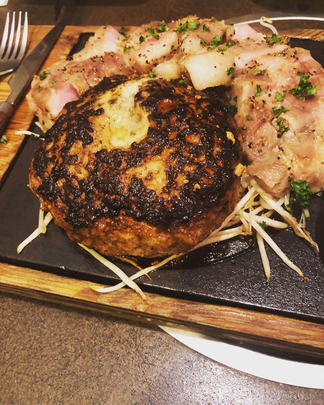 有奈めぐみのグルメインスタ