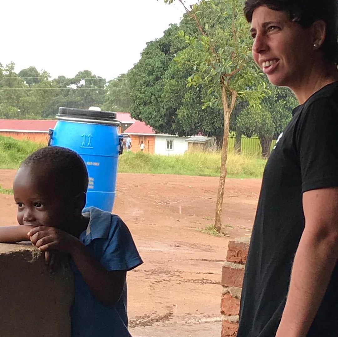 カルラ・スアレス・ナバロさんのインスタグラム写真 - (カルラ・スアレス・ナバロInstagram)「- Want to be there again - Uganda 2019 -」12月15日 1時12分 - carlasuareznava