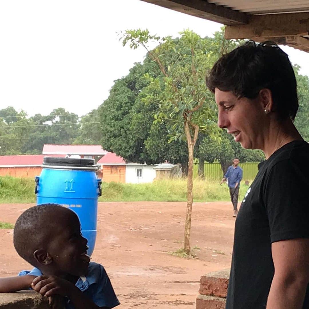カルラ・スアレス・ナバロさんのインスタグラム写真 - (カルラ・スアレス・ナバロInstagram)「- Want to be there again - Uganda 2019 -」12月15日 1時12分 - carlasuareznava