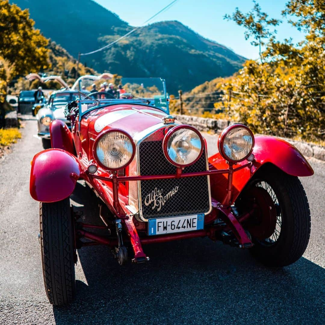 ニコ・ロズベルグさんのインスタグラム写真 - (ニコ・ロズベルグInstagram)「I couldn’t stop being excited about all these unique cars 👏 This day was so special – my first own Classic Car Rally! _ #classiccars #classiccar #f1 #formula1 #oldtimer #rally #vintagecar #vintagecars」12月15日 1時22分 - nicorosberg