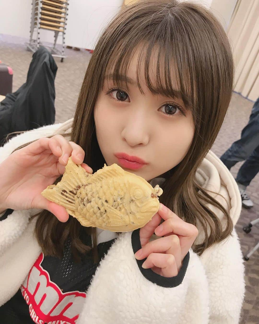 川崎優菜さんのインスタグラム写真 - (川崎優菜Instagram)「わたしと🐟  #pimms  #川崎優菜 #たいやき #だいすき #圧倒的 #和菓子 #幸せ #たいやき #大阪 #ありがとう  #instagram  #instagood  #followｍe」12月15日 10時53分 - yuna.kawasaki.29