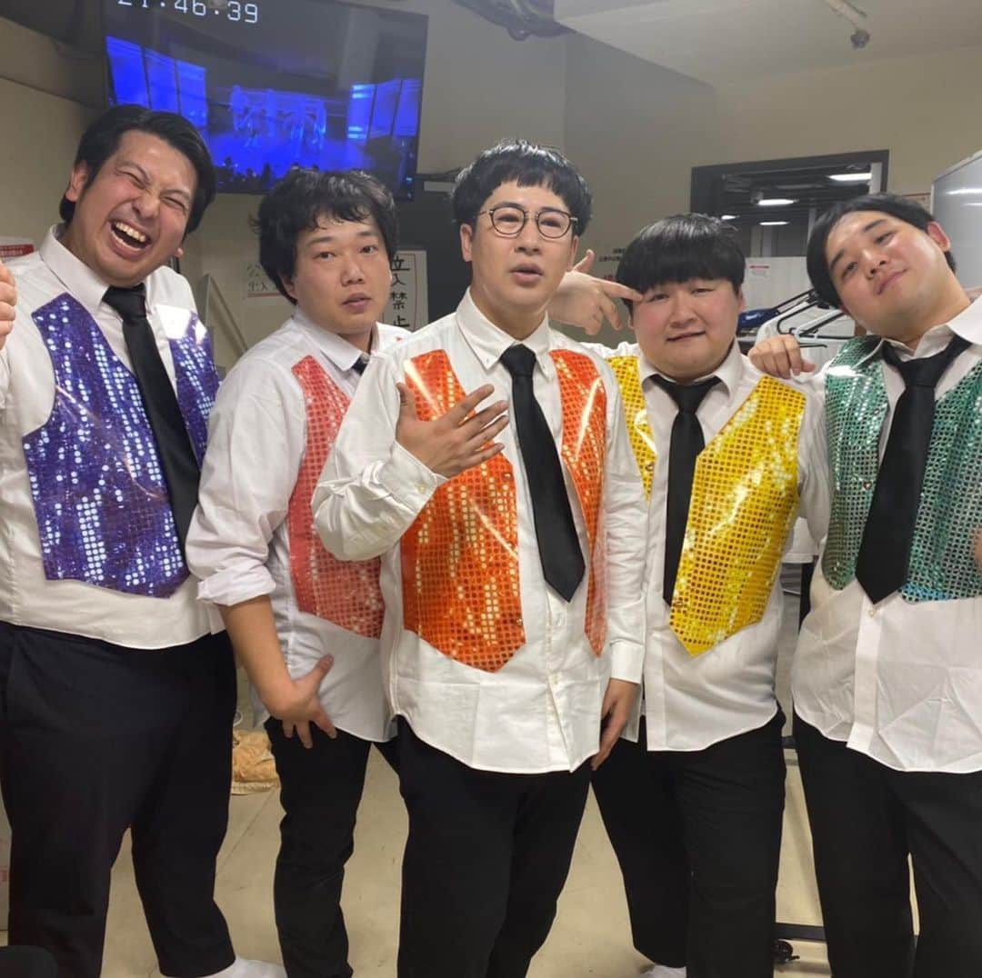 松間雄亮さんのインスタグラム写真 - (松間雄亮Instagram)「甘栗カンパニーVS NALU-SEE☆ツーマンライブ御来場頂き誠にありがとうございました😊超満員で最高の盛り上がりでした！ちなみに僕のうちわだけ10枚余りました！  #甘栗カンパニー #NALUSEE」12月15日 11時41分 - yusuke01418931