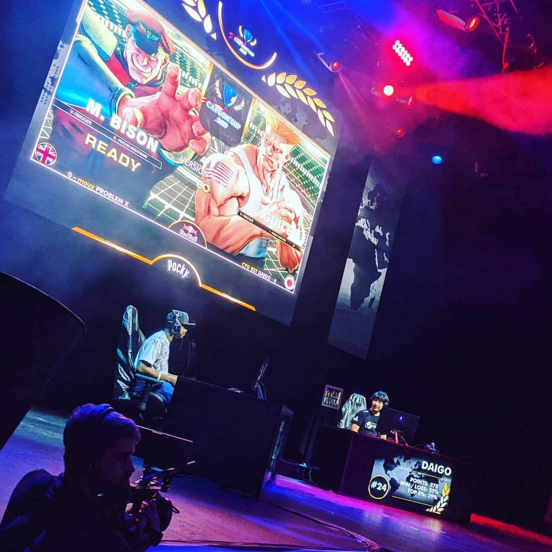 のインスタグラム：「応援よろしくお願いします！Here we go! #CapcomCup2019 #CPT2019 #HyperXFamily #RedBull  twitch.tv/CapcomFighters」