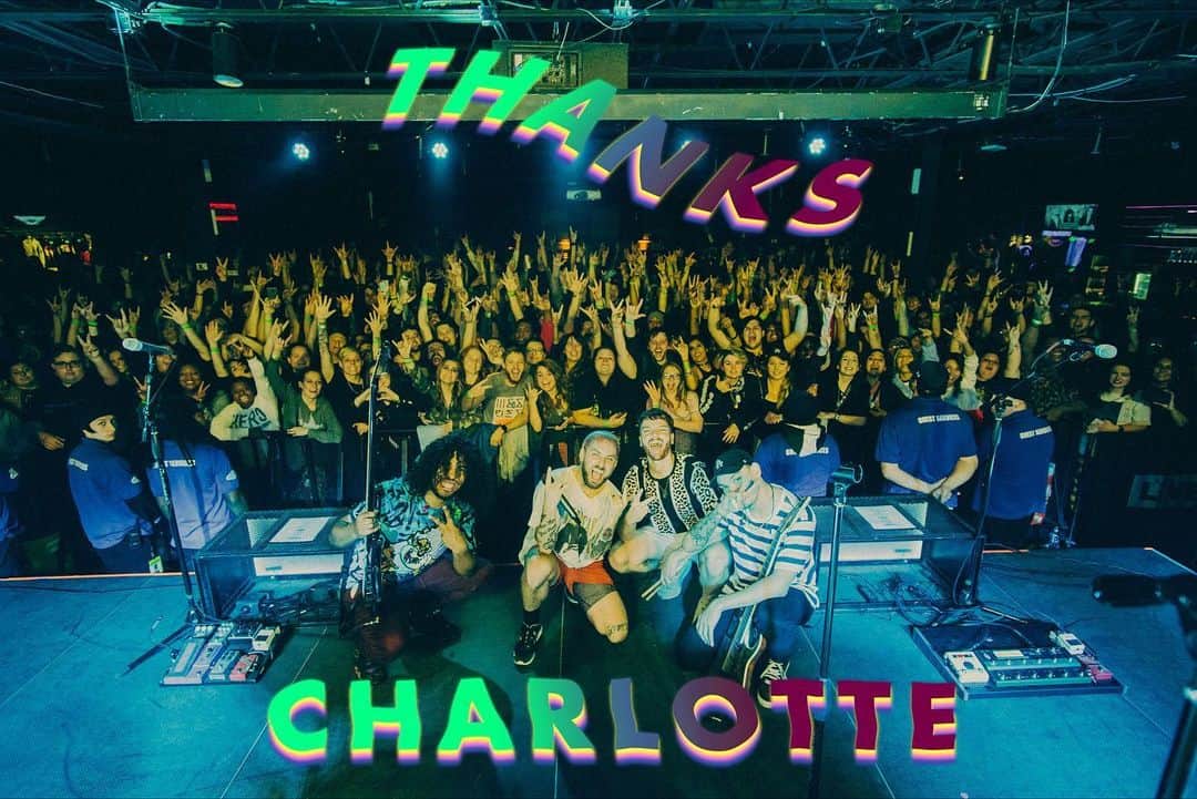 Headspaceのインスタグラム：「Holy.... Sickest show we’ve ever played in the Carolinas! NC sold out and some of the biggest energy of the tour, way to help us power through this home stretch. 🙌🏻🙌🏻🙌🏻 we love you Charlotte.」