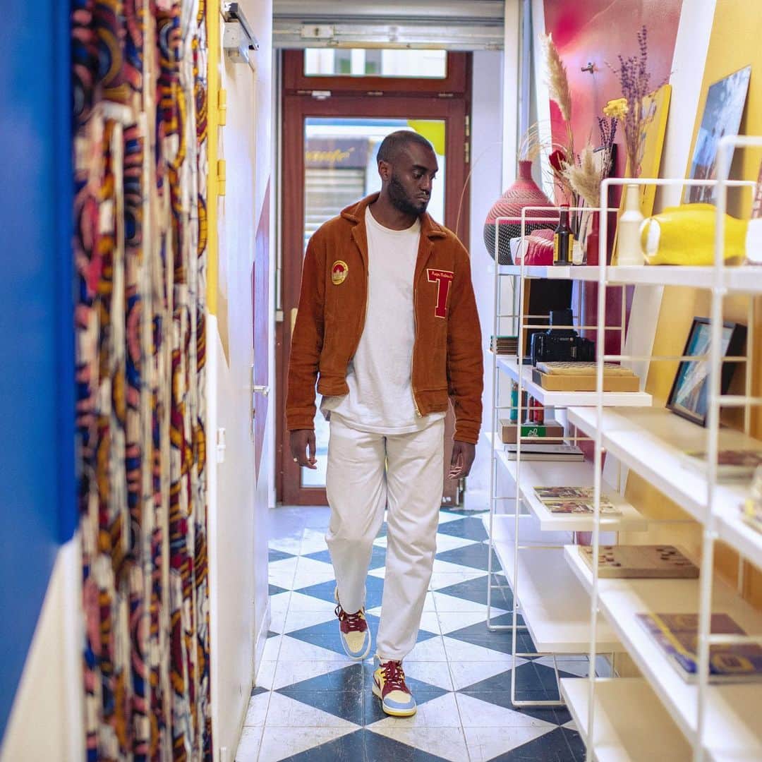 Instagramさんのインスタグラム写真 - (InstagramInstagram)「Youssouf Fofana is one of the #founders of Maison Château Rouge (@maisonchateaurouge), a clothing brand named for Château Rouge, a neighborhood located in Paris’ 18th arrondissement. “It’s a neighborhood that looks like me — it’s located in Paris with an African soul,” explains Youssouf. “And I consider myself that way too. I am Parisian, but I have an African soul that is linked to the culture my parents instilled in me.” ⁣ 🙏🏿✨ ⁣ “When I wanted to launch the clothing brand, it was obvious to me to capitalize in this neighborhood,” he says.⁣ ⁣ In our limited series #founders, we’re sharing the stories of amazing small business owners like Youssouf from all over the world.⁣ ⁣ Photo by @lebougmelo」12月15日 5時23分 - instagram