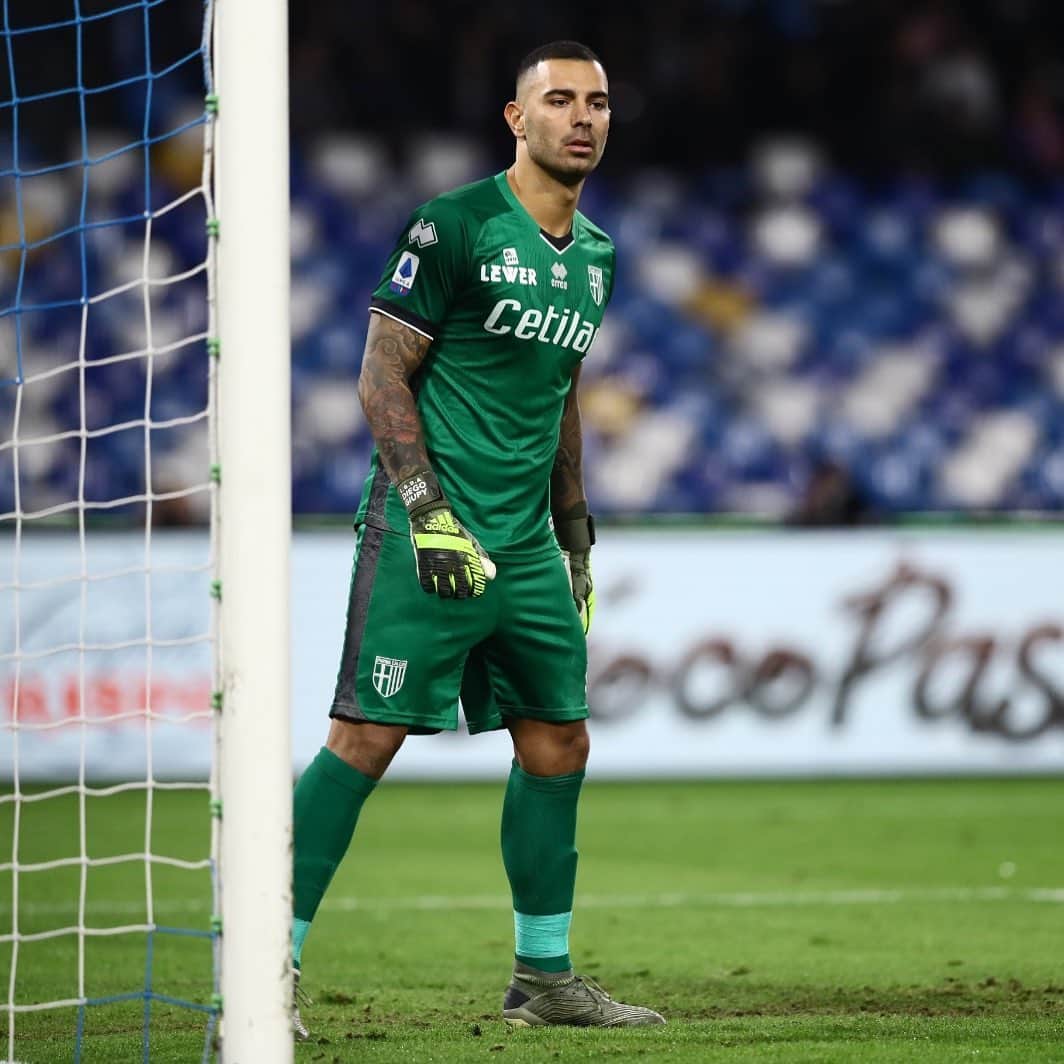 ルイージ・セーペのインスタグラム：「Una data indimenticabile...in uno stadio indimenticabile @seriea @parmacalcio1913」