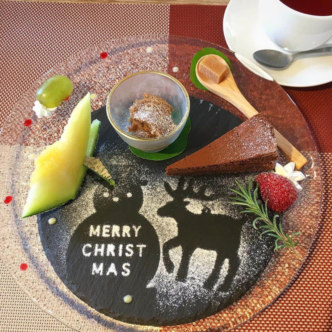 ecruのインスタグラム