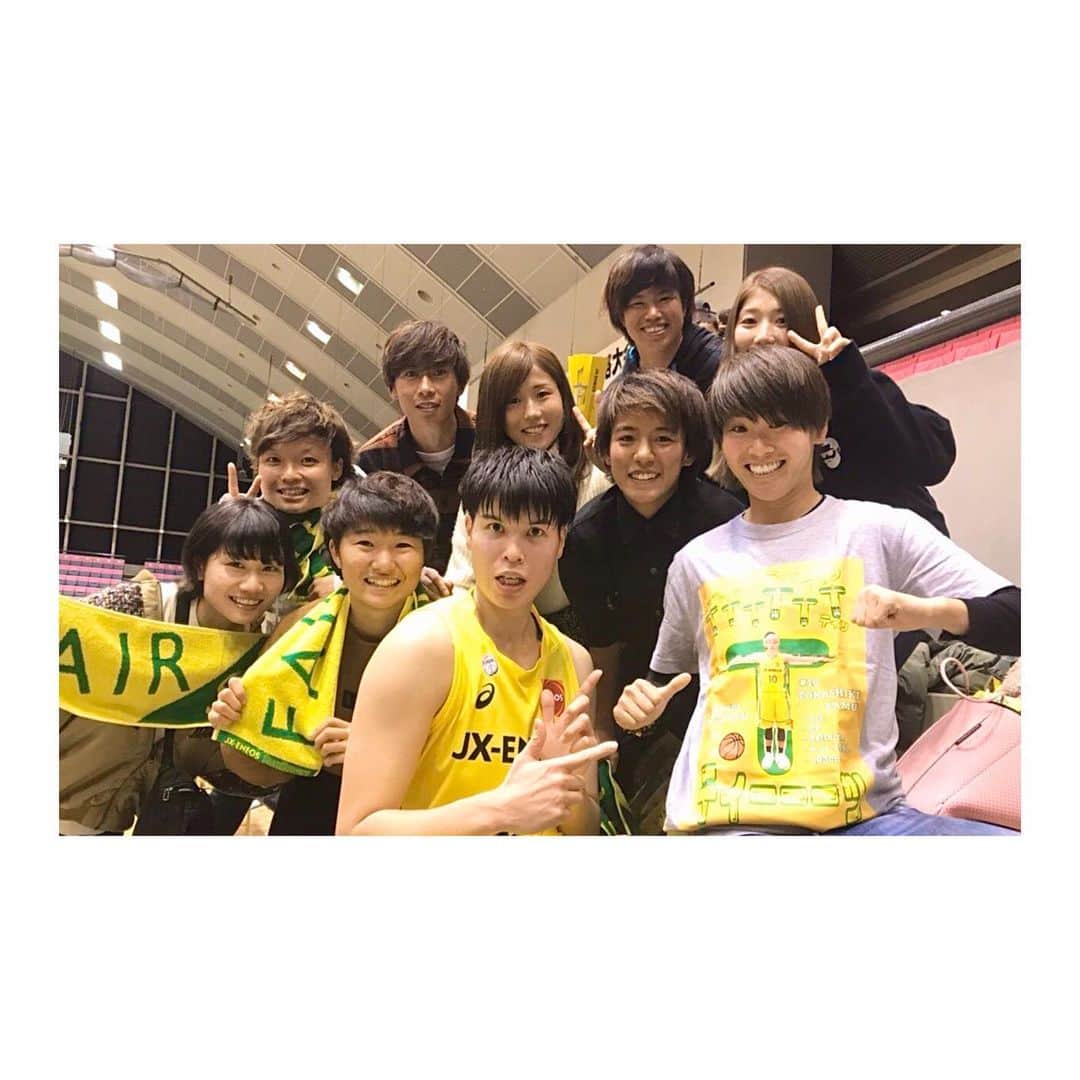 のインスタグラム：「今年、初バスケ観戦🏀⛹️‍♀️ 接戦の試合で、すごく楽しい試合でした！ あんなに熱い戦い観てたら ファンになっちゃいますね〜。 見習おう😔  サッカー以外の競技を観戦するのは いい刺激になる〜👏🤩 JXの応援初めて行けてよかったー！  渡嘉敷さん、ありがとうございました😊 そして、誘っていただいた先輩方に感謝です！！ また行かせてください〜🏀💗 #jxeneos  #サンフラワーズ🏀  #女子バスケ #inac神戸」