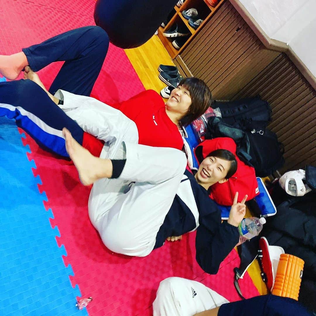 山田美諭さんのインスタグラム写真 - (山田美諭Instagram)「. . Korea camp🇰🇷 .沢山試せて、凄くプラスに繋げられた合宿になりました！！ 誕生日もお祝いしてもらって凄く嬉しかった😭😭 皆さん１週間ありがとうございました🙇🏻‍♀️ 26歳は最高の年にする🐷✨ . #城北信用金庫  #adidas #taekwondo」12月15日 9時54分 - miyu_yamada_