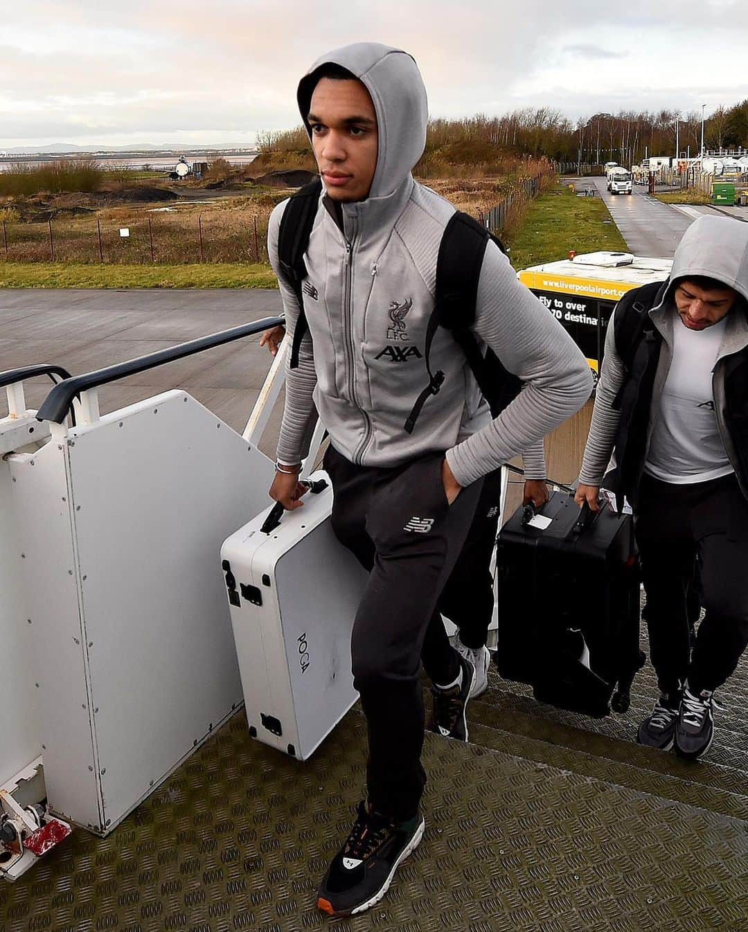 リヴァプールFCさんのインスタグラム写真 - (リヴァプールFCInstagram)「Club World Cup ready ✈️🙌 #LFC #LiverpoolFC #Liverpool #ClubWC」12月15日 20時08分 - liverpoolfc