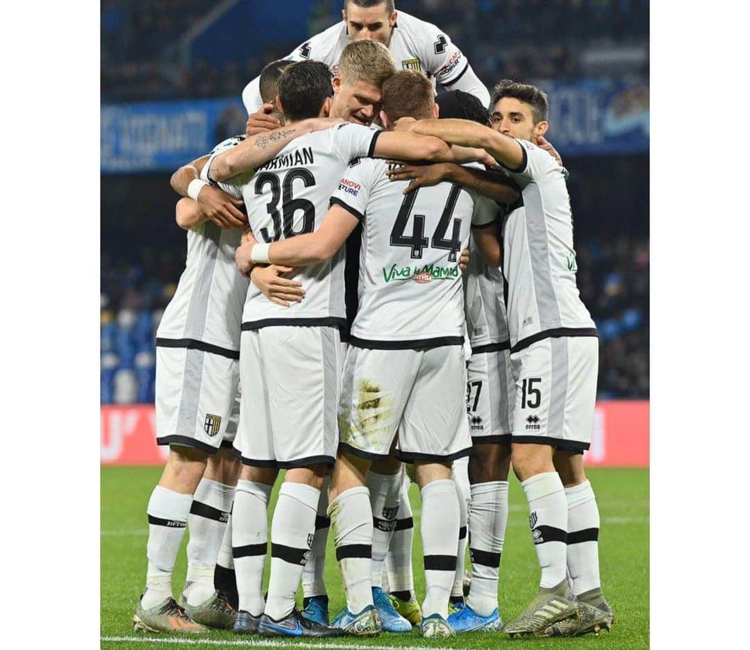 マッテオ・ダルミアンさんのインスタグラム写真 - (マッテオ・ダルミアンInstagram)「Buona domenica così 💪🚀 @parmacalcio1913 🔸🔹」12月15日 20時34分 - matteodarmian36