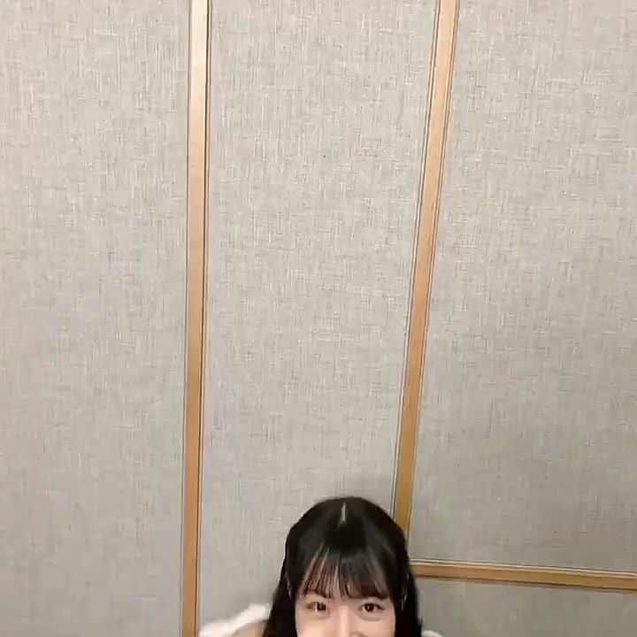 堀未央奈のインスタグラム：「北野日奈子さんの #ほっぺ坂 ！ 撮影は堀未央奈さん😊😊😊😊 . 乃木撮VOL.02 12/17（火）発売！ ■アマゾン　amzn.to/33CynCk ■セブン　bit.ly/2Bhal3N ■楽天　bit.ly/2MUvjuu ■HMV　bit.ly/2OXnebk  #乃木撮 #発売まであと3日 #ほっぺ坂 https://twitter.com/nogisatsu/status/1205803790974087170 #堀未央奈 #北野日奈子 #HoriMiona #みおな #乃木坂46 #2期生 #岐阜県 #東京」