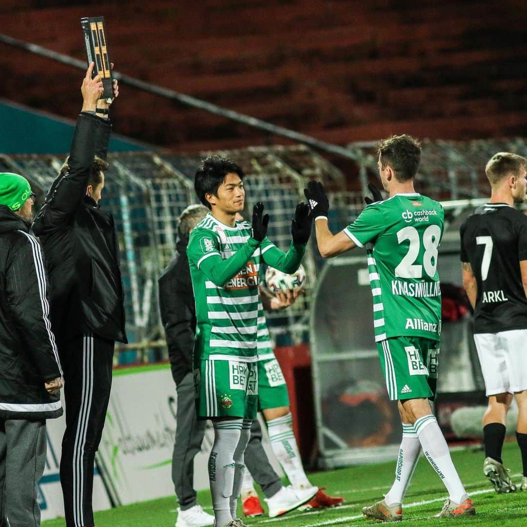 北川航也のインスタグラム：「. Come back 👍🔥🔥💚 Danke!! . @red_ring_shots @skrapid1899 . #rapidwien #kitagawa #北川航也 #32」