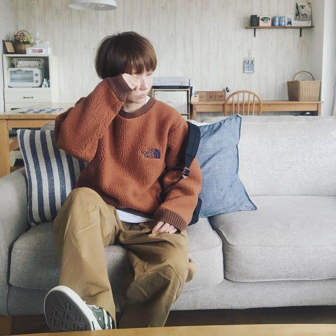 のインスタグラム：「* 2019.12.15(sun) ・ 無事、京都の自宅へ帰宅🏠 2日間のPOP UPが終了しました！ 沢山のお客様に来て頂いて 沢山お話して 同じプロデューサーの子達とも 沢山仲良くなれて ほんとにほんとに楽しかった😆✨ いい子ばっかりでまたすぐ会いたくなったー💕 また関西でもPOP UP開催できるように頑張ります！ ・ ・ 写真は全く関係ないけど(笑) ボア好きmikiの1番のお気に入りボア🧸♡ これはホンマにやば🧡 やっぱりメンズライクに着ますね！👍✧ ・ ・ #thenorthface #thenorthfacepurplelabel #beautyandyouth #2019 #冬コーデ #冬服コーデ #冬ファッション #高身長コーデ #オーバーサイズ #プチプラコーデ #カジュアルコーデ #ゆるコーデ #ゆるだぼ #ボア #チノパン #インテリア #インテリアコーディネート #メンズライク #メンズライクコーデ #ボーイッシュ #ボーイッシュコーデ #古着 #古着コーデ #古着女子 #スニーカー #スニーカー女子 #ショートカット #ショートカット女子」