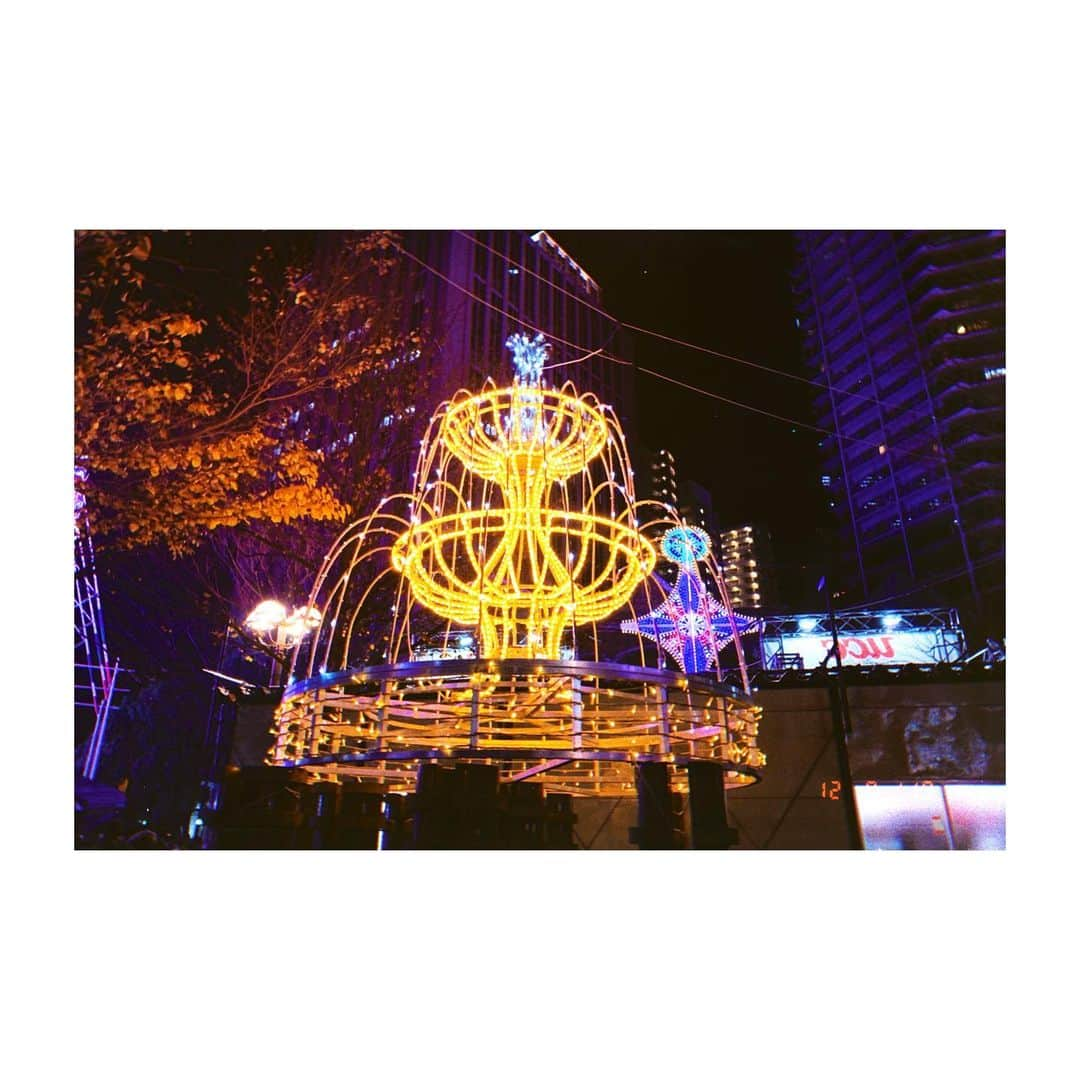 坂元葉月さんのインスタグラム写真 - (坂元葉月Instagram)「KOBE LUMINARIE.﻿ #kobeluminarie #神戸ルミナリエ﻿ #ルミナリエ #神戸 #kobe ﻿ ﻿ ﻿ #しあわせ運べるように」12月15日 20時51分 - wasuta_hazuki_sakamoto