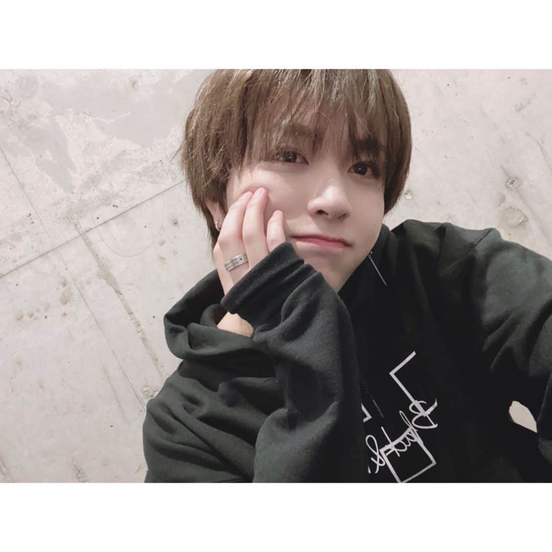 HIROTOのインスタグラム：「#ivvy #hiroto #today #live #selca #photo #jpn #artist #me #l4l #팔로우 #셀카 #instagram #instagood #instasize #foodie #フーディー #カメラ #CL3」