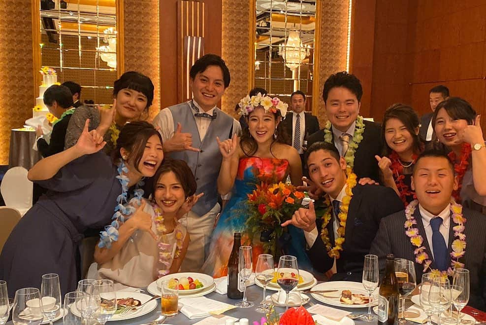 部井久アダム勇樹のインスタグラム：「美虹衣🌈堀ちゃん🌈 結婚おめでとう🍾㊗️🎊 #チーム青葉 #土井台#少子高齢化#子供会 投稿忘れとった」