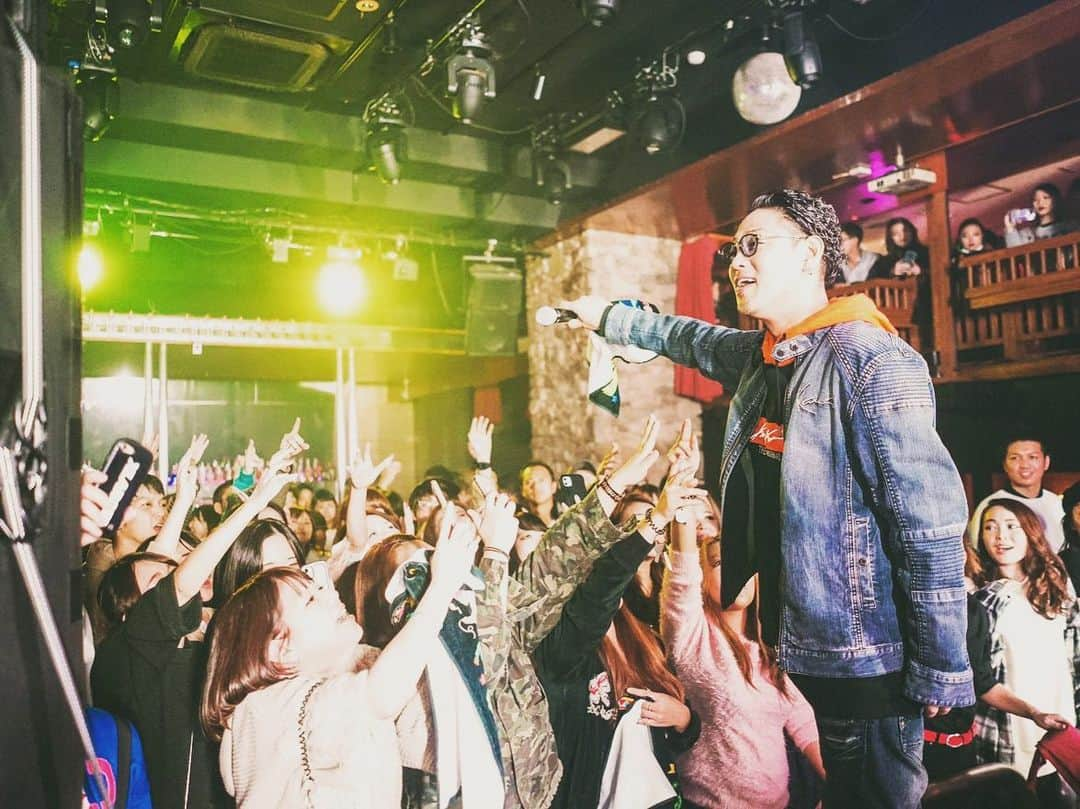 寿君さんのインスタグラム写真 - (寿君Instagram)「"DO MY DANCE" 寿君"Life is Great" release party in Sapporo ホンマに幸せでしかなかった🤩 また北海道でLIVE出来るように頑張れます🔥🔥 @rafuu_official  @lef_t184 @tekfromrealize  @bantyfoot_official  @jun_bantyfoot @djprime_bantyfoot  集まってくれた皆さんありがとうございました😊✨ #寿君 ＃lifeisgreat #releaseparty #sapporo #riviera #満員御礼」12月15日 21時10分 - kotobuki_kun_1048