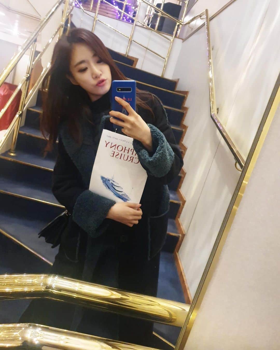 ハム・ウンジョンのインスタグラム：「⠀ ‪SweetMateのみなさん、日常にちゃんと戻りましたか？‬ ⠀ ‪韓国に帰ってきましたが、やっぱり会いたいです🥺‬ ⠀ ‪ #ウンジョン #은정 #EunJung #SweetSnow ‬」