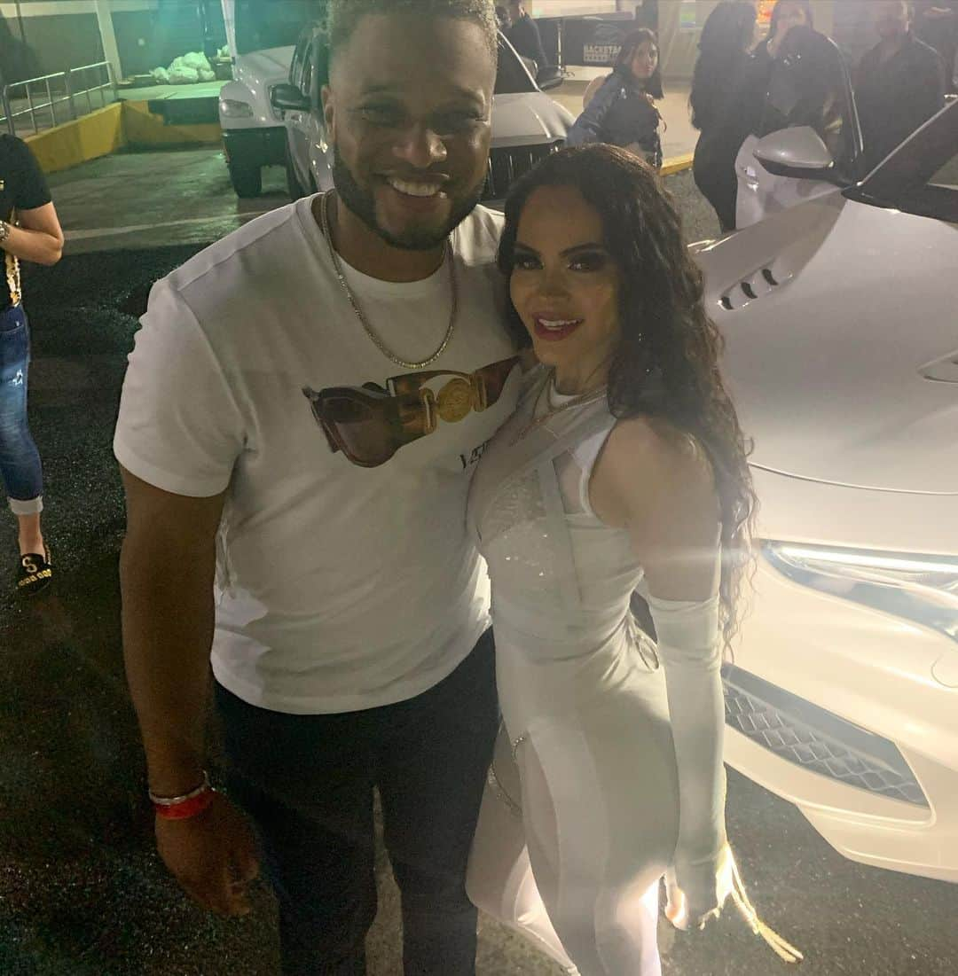 ロビンソン・カノのインスタグラム：「@nattinatasha gracias por la foto bendiciones」