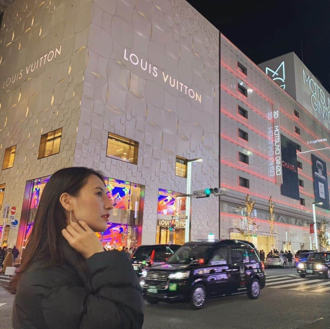 松本リコのインスタグラム：「・ ・ ・ ・ in 銀座 ・ ・ ・ #japanesegirl #japangirl  #japanesemodel #japanmodel #yahoo #お洒落 #インスタグラマー  #インフルエンサー #撮影 #ハーフ顔 #ハーフモデル #fashion #通販モデル #ファッション #楽天 #通販 #ginza」