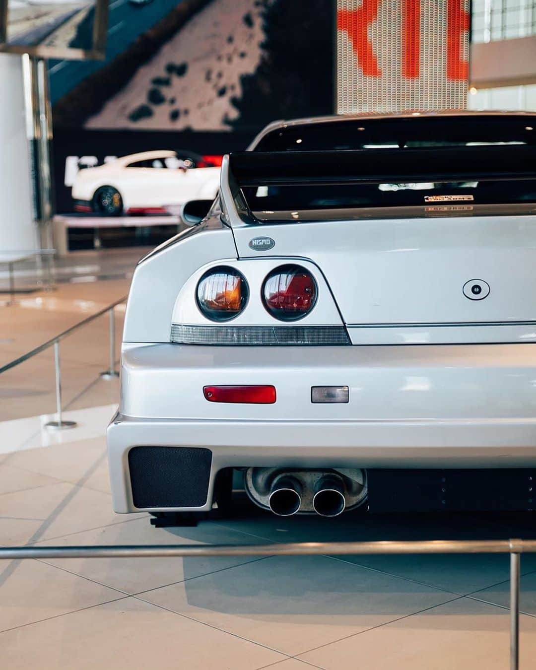 CARLiFESTYLEさんのインスタグラム写真 - (CARLiFESTYLEInstagram)「Check out this Nissan R33 GTR LM! Photo by @alexpenfold #carlifestyle #R33 #GTRLM」12月15日 14時10分 - carlifestyle