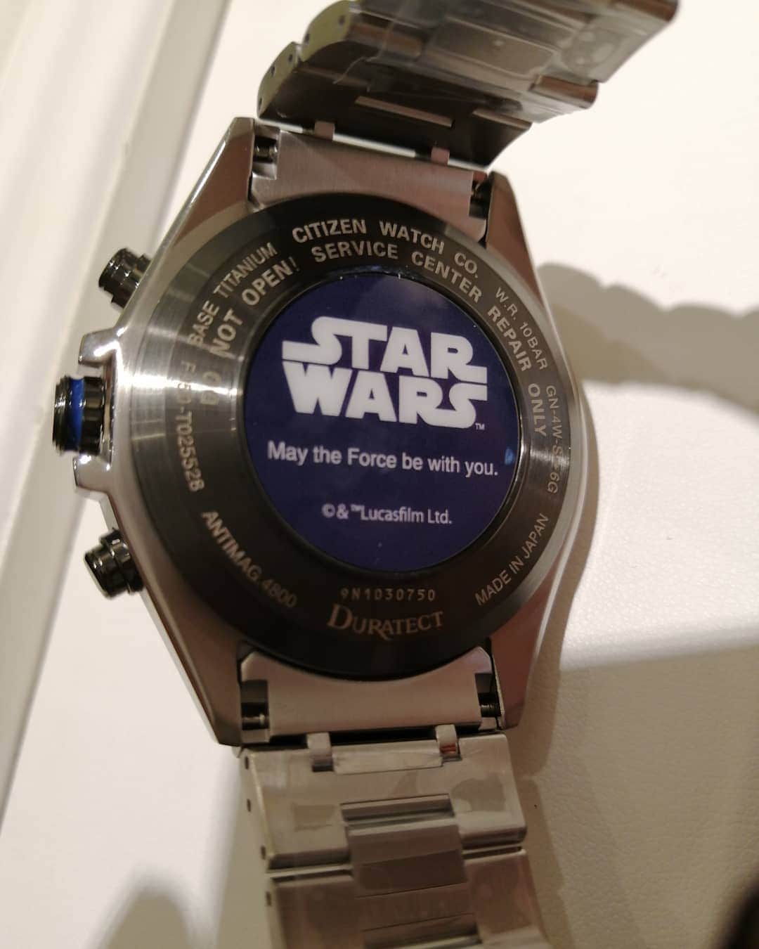 NAKANIWA WISPさんのインスタグラム写真 - (NAKANIWA WISPInstagram)「. CITIZEN ATTESA STAR WARS collaboration Model limited 1,200 . Ref. CC4005-63L Cal. F950 Price : ¥250,000JPY+TAX . 12月5日発売 シチズン アテッサ スター・ウォーズ コラボ モデル 限定1,200本 . スター・ウォーズの世界観をイメージした限定モデルをご紹介します。 裏ぶたにはスター・ウォーズのイラストロゴ刻印が入った、チタンボディのGPS電波ソーラー時計です。 パーペチュアルカレンダー ワールドタイム サマータイム デュアルタイム 1/20クロノグラフ搭載 の高性能モデルです。 限定BOX付き。 . #CITIZEN #ATTESA #STARWARS #collaborationmodel #titanium #GPSradiosolar #Perpetualcalendar #WorldTime #SummerTime #DualTime #Chronograph #specialbox」12月15日 14時48分 - nakaniwawatch