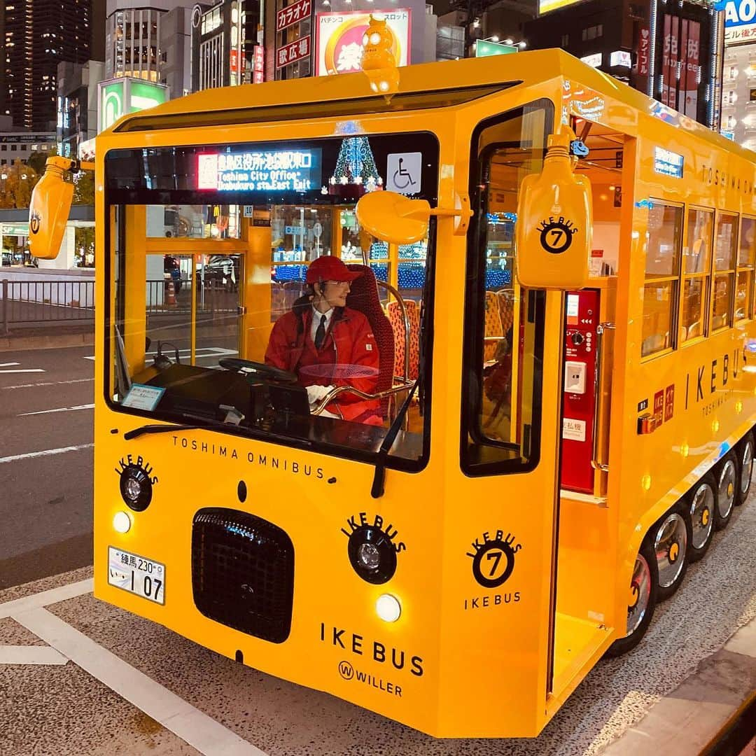 尾崎ありささんのインスタグラム写真 - (尾崎ありさInstagram)「📍池袋駅  駅前にかわいいバスが🚌💕 池袋の街を周遊する電気バスみたい！ 中のシートのデザインもかわいくて、環境にも優しいなんて素敵✨  ぜひ駅で見かけたら利用してみてね😊  #トーキョーミント #tokyomintoo #ミントアンバサダー #池袋 #豊島区 #bus #transportation #earthfriendly #電気バス #electricvehicle #ev #イケバス #ikebus #おしゃれさんと繋がりたい #バス #かわいい #ikebukuro #東池袋 #池袋サンシャインシティ #hareza池袋」12月15日 14時58分 - also1219