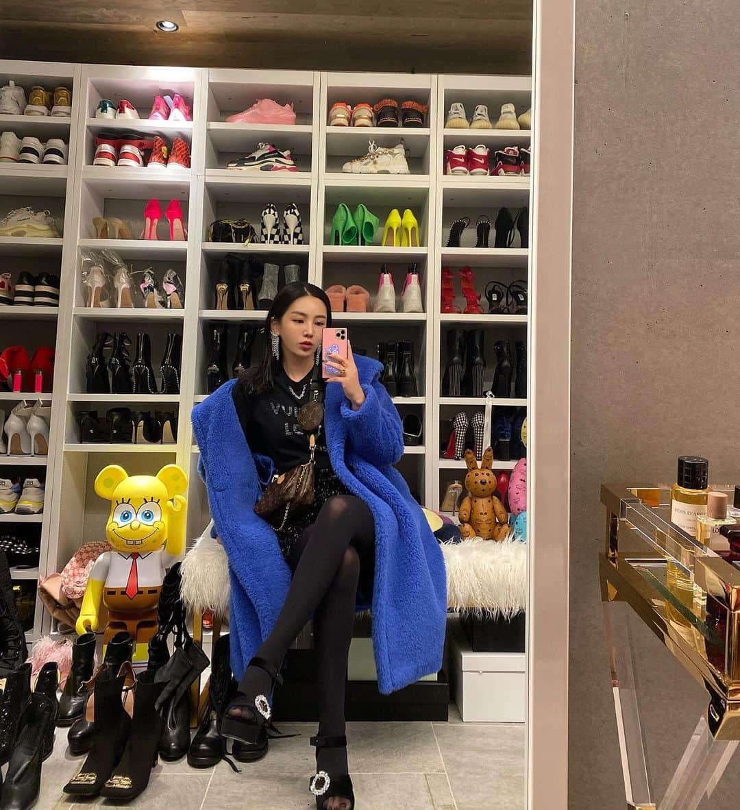 megbabyのインスタグラム：「今日は断捨離したい気分🧹🧺#フリマやってみたい😬」