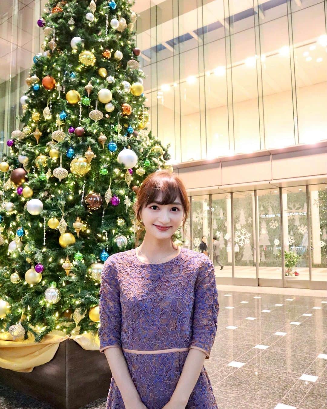 加藤瑠美さんのインスタグラム写真 - (加藤瑠美Instagram)「クリスマスシーズン🎄✨ Mystradaのワンピを着てお出掛けしました💗 レースの上品な透け感がよき💫  dress : #mystrada #マイストラーダ bag : #gucci #グッチ  #coordinate#ootd#Japanese#Japanesegirl#Happy#girl#girly#fashion#instafashion#instagood#rubi_fashion#tocco#冬ファッション#冬コーデ#オケージョン#ワンピ#オケージョンワンピース#レースワンピース#クリスマス#クリスマスツリー」12月15日 16時26分 - katorubi